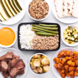 Rewolucja w twoich posiłkach: Zmień swój styl życia z dietą pudełkową